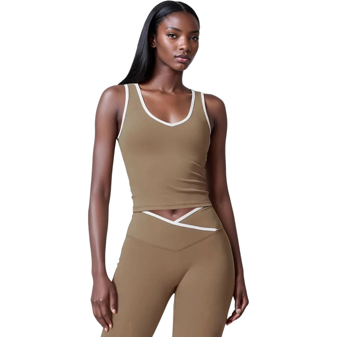 The Contrast Sports Bra & V-Line Pants Set